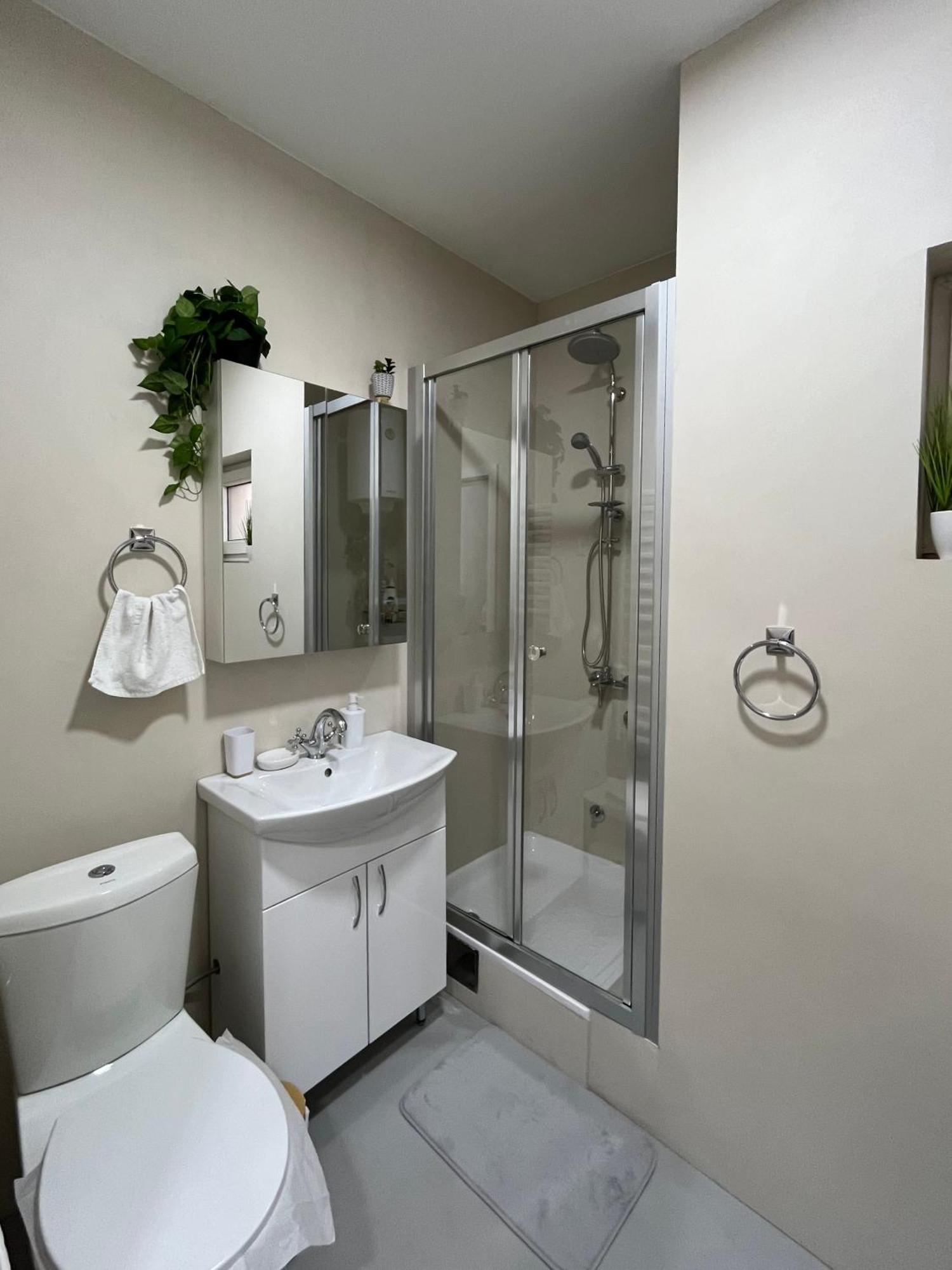 Apartment Vera With Free Garage Novi Sad Exterior foto